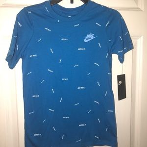Nike t-shirt